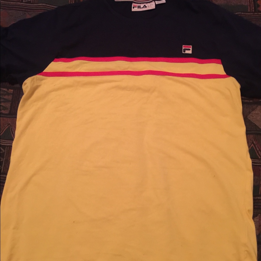 Fila tee shirt